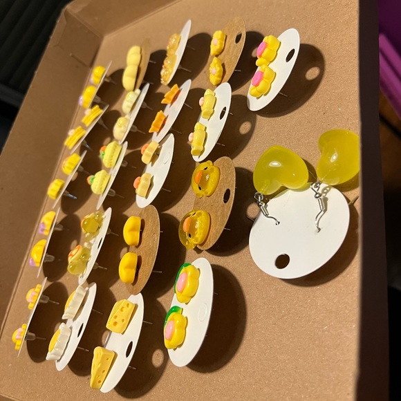 #11 NEW Handmade BIG Yellow Earrings Set - Picture 5 of 8